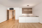 Pronájem bytu 4+kk, 142 m2, Praha 2, Vinohrady, cena 84900 CZK / objekt / měsíc, nabízí
