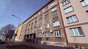 Zděný byt 3+1 v centru města k rekonstrukci, cena 5550000 CZK / objekt, nabízí