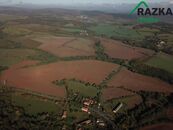 400 ha zemědělské půdy, včetně statku a stavebních parcel, cena cena v RK, nabízí 