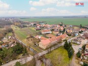 Prodej rodinného domu, pozemek 882 m2, Kmetiněves, cena 5500000 CZK / objekt, nabízí 