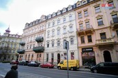 Prodej bytu 2+1, 69 m2, Karlovy Vary, ul. Vítězná, cena 4430000 CZK / objekt, nabízí 