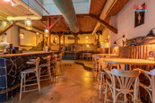 Prodej zavedeného baru, 255 m2, Karlovy Vary, ul. Jaltská, cena 8360000 CZK / objekt, nabízí
