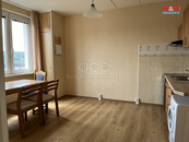 Pronájem bytu 1+1, 35 m2, Karlovy Vary, ul. Jana Opletala, cena 9000 CZK / objekt / měsíc, nabízí 