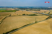 Prodej pole, 1 781 m2, Zlatníky-Hodkovice, cena 3000000 CZK / objekt, nabízí 