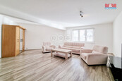 Prodej bytu 2+1, 62 m2, Karlovy Vary, ul. nám. V. Řezáče, cena 4680000 CZK / objekt, nabízí 