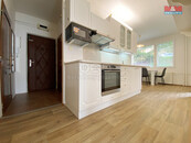 Pronájem bytu 3+1, 64 m2, Dačice, ul. Máchova, cena 18500 CZK / objekt / měsíc, nabízí