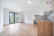 Pronájem bytu 1+kk, 32 m2, Třemošná, ul. Školní, cena 12000 CZK / objekt / měsíc, nabízí