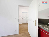 Pronájem bytu 1+1, 43 m2, Studeněves, okr. Kladno, cena 12000 CZK / objekt / měsíc, nabízí