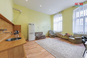 Prodej bytu 3+kk, 72 m2, Karlovy Vary, ul. Zámecký vrch, cena 4650000 CZK / objekt, nabízí