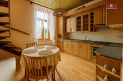Prodej bytu 3+1, 117 m2,OV, s garáží, Louny, ul. Poděbradova, cena 6825000 CZK / objekt, nabízí