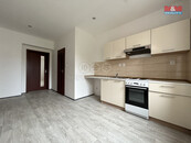 Pronájem bytu 1+1, 38 m2, Chomutov, ul. Kadaňská, cena 7900 CZK / objekt / měsíc, nabízí