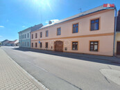 Pronájem bytu 3+1, 80 m2, Chlumec nad Cidlinou, ul. Husova, cena 13000 CZK / objekt / měsíc, nabízí M&M reality holding a.s.