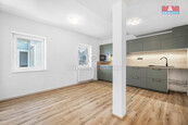 Pronájem bytu 4+1, 80 m2, Liberec, ul. Růžová, cena 24000 CZK / objekt / měsíc, nabízí