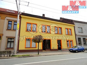 Pronájem bytu 3+1, 75 m2, Hradec Králové, ul. Pražská třída, cena 17500 CZK / objekt / měsíc, nabízí