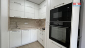 Pronájem bytu 2+1, 54 m2, Třinec, ul. Jablunkovská, cena 18000 CZK / objekt / měsíc, nabízí