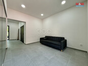 Pronájem obchod a služby, 50 m2, Ostrava, ul. Poděbradova, cena 25000 CZK / objekt / měsíc, nabízí