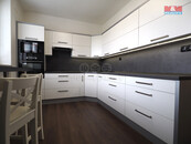 Pronájem bytu 2+1, 64 m2, Frýdek-Místek, ul. Brožíkova, cena 12500 CZK / objekt / měsíc, nabízí
