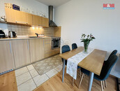 Pronájem bytu 2+kk, 46 m2, Znojmo, ul. náměstí Svobody, cena 12500 CZK / objekt / měsíc, nabízí