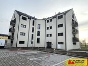 Pohořelice, pronájem novostavby luxusního bytu, OV 2+kk, 53,9m2, balkon, vlastní parkovací stání by, cena 19000 CZK / objekt / měsíc, nabízí 