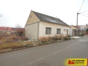 Hrušovany nad Jevišovkou, RD 3+1, určeno k rekonstrukci, zahrada, garáž - rodinný dům, cena 2007980 CZK / objekt, nabízí 