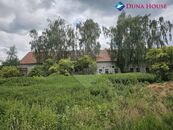 Prodej pozemku 1.691 m2 se zemědělskou stavbou, Dolní Chvatliny, okr. Kolín., cena 5290000 CZK / objekt, nabízí 