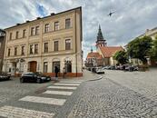 Pronájem prostorného bytu 2+1, 84 m2, Revoluční, centrum, Chomutov , cena 14500 CZK / objekt / měsíc, nabízí