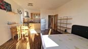 Krásný 1+kk+B, Roztoky , cena 16000 CZK / objekt / měsíc, nabízí Ellington s.r.o