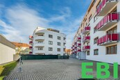 Byt 2+kk/T, 58m2, Strančická, Praha 10 - Strašnice, cena 25000 CZK / objekt / měsíc, nabízí Eurobuilding Investment spol. s.r.o