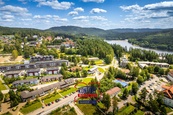 Nabízíme k prodeji zařízený mezonetový apartmán 2+kk, 73 m2 - Lipno nad Vltavou