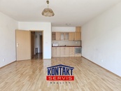 Pronájem velké zděné garsoniéry s lodžií, Suchovrbenské nám., České Budějovice, cena 10500 CZK / objekt / měsíc, nabízí