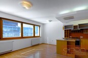 Pronájem bytu s terasou: Praha 4- Nusle, Pankrác, cena 38000 CZK / objekt / měsíc, nabízí 