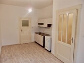 2+kk, 42 m2, 1 p., nevybaven, ul. Za Strahovem, Praha 6 - Břevnov, cena 15000 CZK / objekt / měsíc, nabízí 