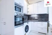 Pronájem bytu 1+1 35 m2 Střížkovská, Praha, cena 16800 CZK / objekt / měsíc, nabízí