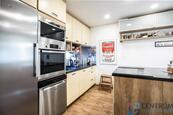 Prodej domu 195 m2, pozemek 202 m2, cena 10890000 CZK / objekt, nabízí