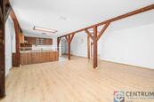 Pronájem bytu 4+KK, 128m2, cena 17000 CZK / objekt / měsíc, nabízí