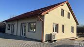 K prodeji novostavba domu 5+kk, 128m2, pozemek cca 450m2, ul. Spojovací, Úžice- Postřižín., cena cena v RK, nabízí