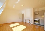 Pronájem bytu, 1+kk/GS, 27m2, Praha 9, Kyje, Lipnická ul., cena 13500 CZK / objekt / měsíc, nabízí