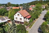 Rodinný dům s pozemkem 1019m2, RD 5+1, 210m2/G, Prahazápad, Jíloviště, cena 13990000 CZK / objekt, nabízí