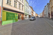 Pronájem komerčního prostoru 80 m2 s výlohou, Palackého ulice, cena 30000 CZK / objekt / měsíc, nabízí
