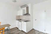 Prodej bytu 1+kk 34 m2 Hlučkova, Praha 9 - Letňany, cena 4950000 CZK / objekt, nabízí 