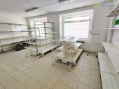 Pronájem kanceláře 38 m2 v centru Benešova, cena 5700 CZK / objekt / měsíc, nabízí
