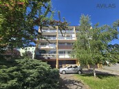 Pronájem bytu 3+1 73 m2 s garážovým stáním Benešově, cena 17500 CZK / objekt / měsíc, nabízí