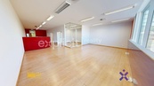 Pronájem reprezentativních kancelářských prostor - 108 m2 v centru Zlína | Zlaté Jablko, cena 31000 CZK / objekt / měsíc, nabízí