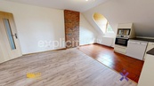 Stylový podkrovní byt 3+kk - komfort, klid a výhledy, 60 m2 + sklep 20 m2 - Zlín, cena 4162000 CZK / objekt, nabízí