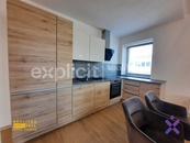 Pronájem bytu 2+kk, 62 m2 - Park Tower - Lorencova, Zlín, cena 16700 CZK / objekt / měsíc, nabízí