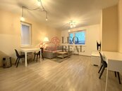 Pronájem zařízeného bytu 2+kk, 66 m2, balkon, šatna, garáž, Strnadových, Vysočany, Praha 9, cena 25300 CZK / objekt / měsíc, nabízí 