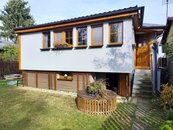 Prodej krásné chaty 2+kk, 69 m2 s terasou a zahradou v Černošicích, cena 3800000 CZK / objekt, nabízí 