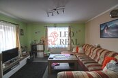 Podbořany, RD 5+kk, CP 1590m2, zahrada, bazén, parkovací stání, cena 8499000 CZK / objekt, nabízí