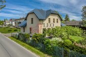 Prodej honosné vily v anglickém stylu + 2 stavební parcely, cena 16900000 CZK / objekt, nabízí
