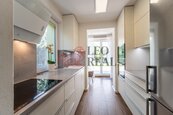 Prodej rodinného domu 164 m2 pozemek 698 m2, cena 16990000 CZK / objekt, nabízí